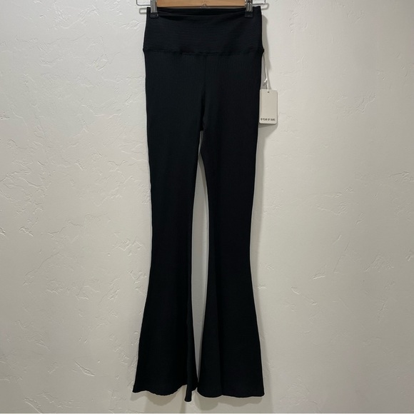 NWT Year Of Ours Ribbed Flare Black Leggings Pants Stretch Yoga Women’s Small - Picture 4 of 13